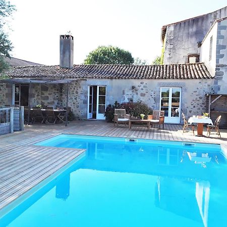 Les Chambres Du Logis Du Chatelier Bressuire Εξωτερικό φωτογραφία