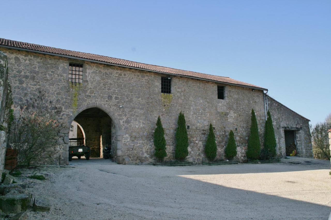 Les Chambres Du Logis Du Chatelier Bressuire Εξωτερικό φωτογραφία